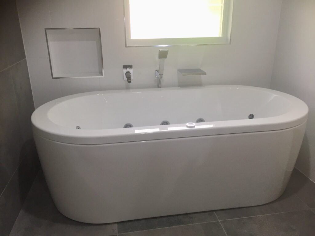 Free Standing Spa Bath